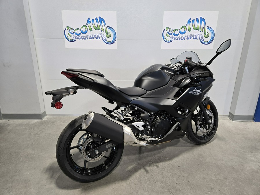 2026 Kawasaki Ninja® 500 ABS