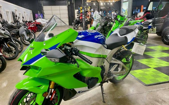 2024 Kawasaki Ninja® ZX™-10R 40th Anniversary Edition ABS