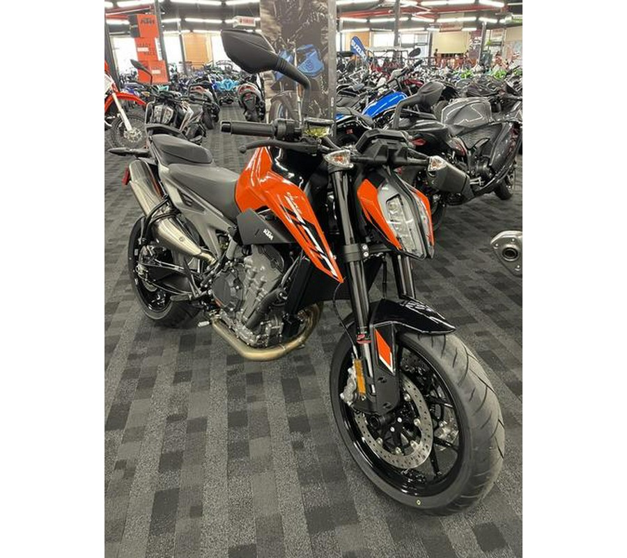 2024 KTM 790 Duke