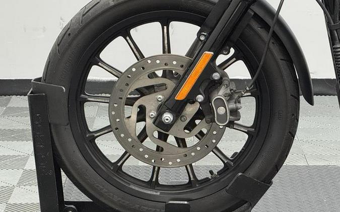 2015 Harley-Davidson® XL883N - Sportster® Iron 883™