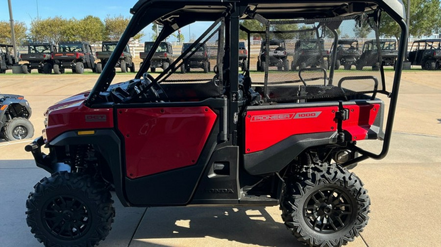 2026 Honda Pioneer 1000-5 Deluxe
