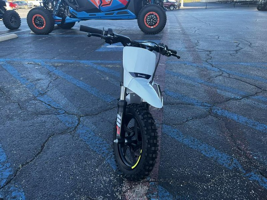 2024 Husqvarna® EE 2