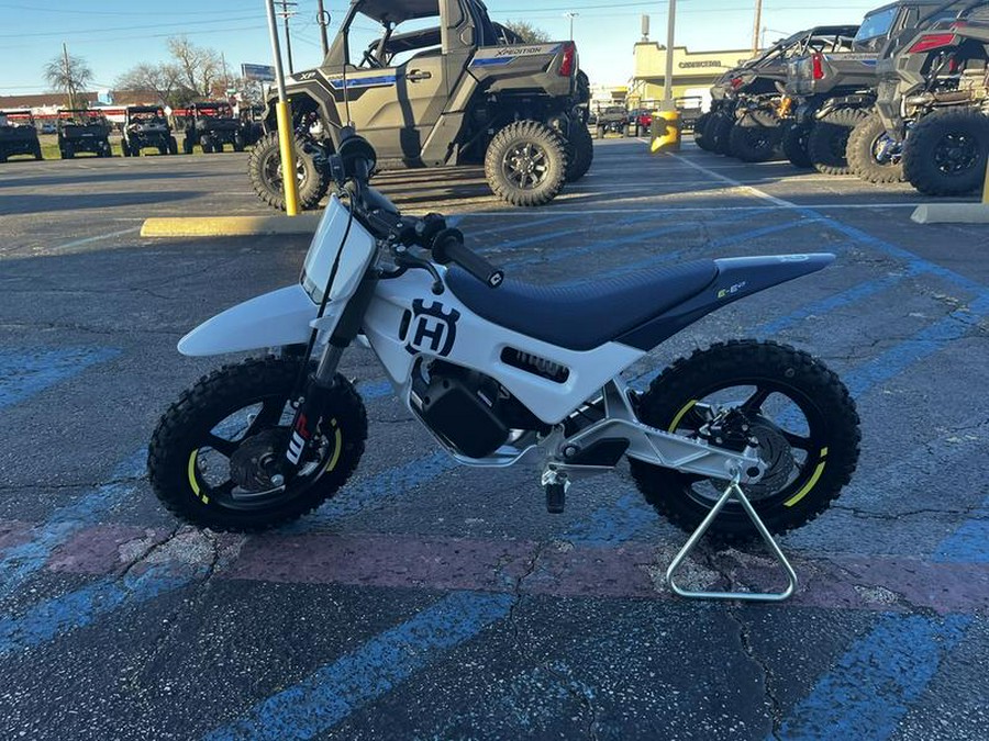 2024 Husqvarna® EE 2