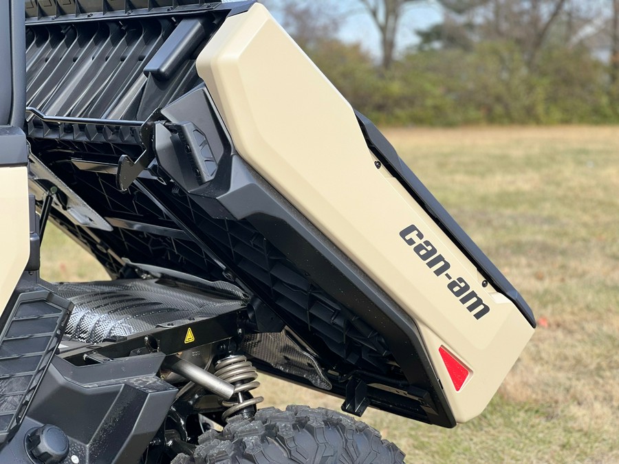 2026 Can-Am Defender Limited HD11