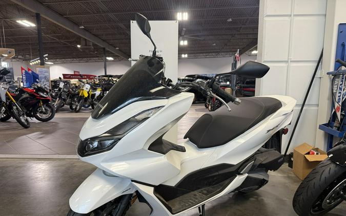 2022 Honda PCX 150 ABS