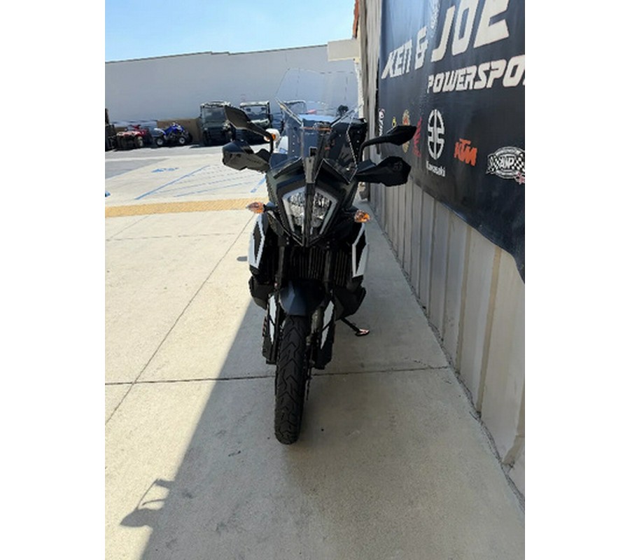 2019 KTM Adventure 790