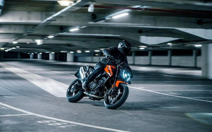 New 2027 KTM 790 DUKE