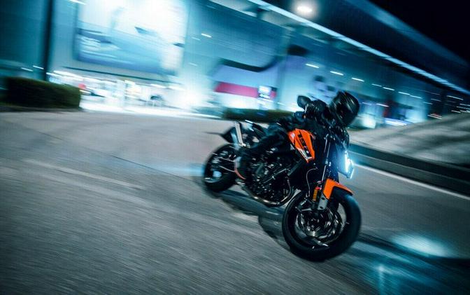 New 2027 KTM 790 DUKE