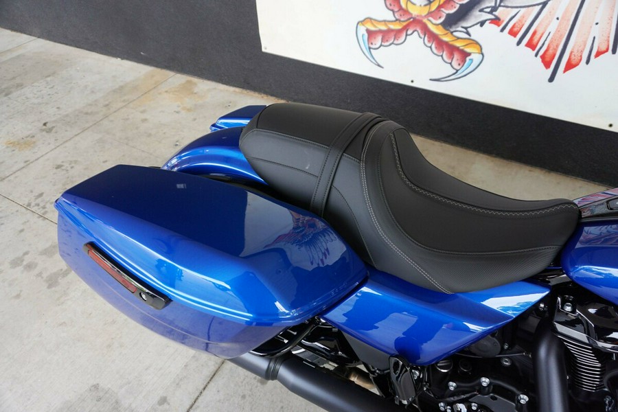 2024 Harley-Davidson Street Glide® Blue Burst - Black Finish