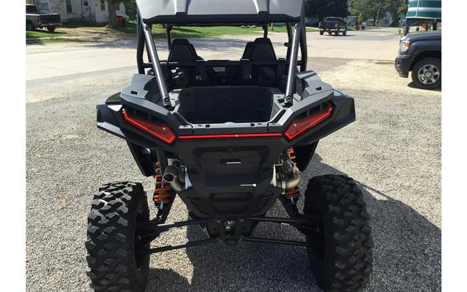 2024 Polaris Industries RZR XP 4 1000 Ultimate Matte Titanium / Onyx Black