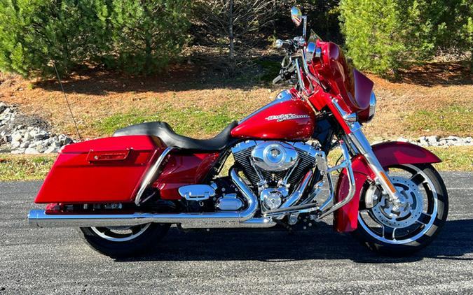 2013 Harley-Davidson FLHX - Street Glide