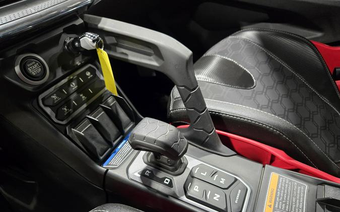 2025 CAN-AM MAVERICK R MAX X RS 999T DCT