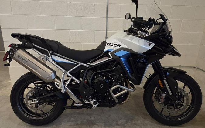 2026 Triumph Tiger 900 GT Pro Alpine Edition