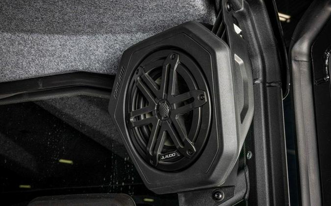 2026 Can-Am Defender MAX Limited HD11