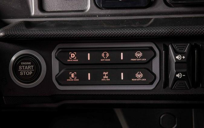 2026 Can-Am Defender MAX Limited HD11