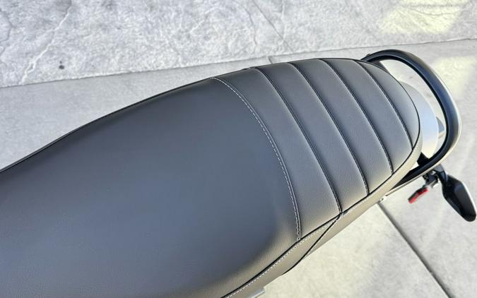 2026 Triumph Speed 400 Lava Red Gloss/Storm Grey