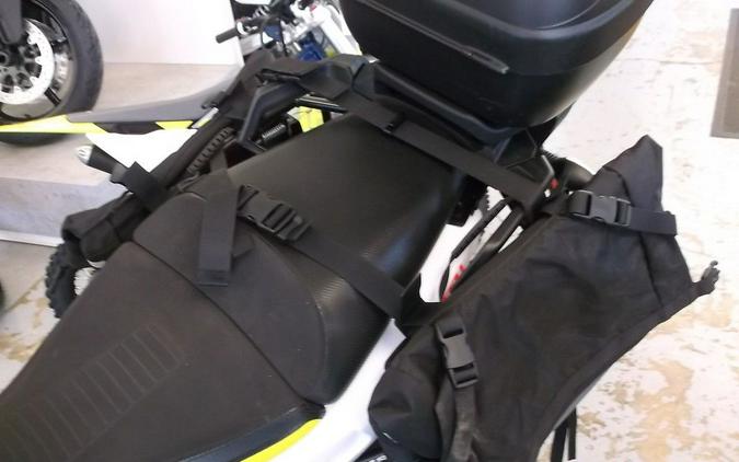 2022 Husqvarna® Norden 901