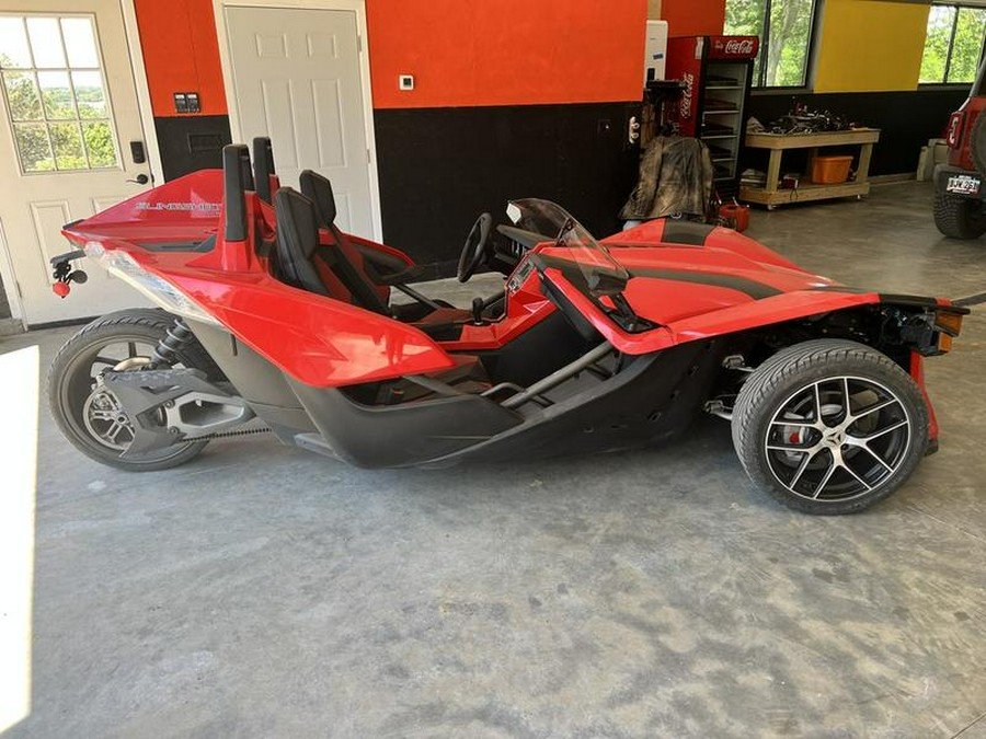 2016 Polaris® Slingshot SL Red Pearl