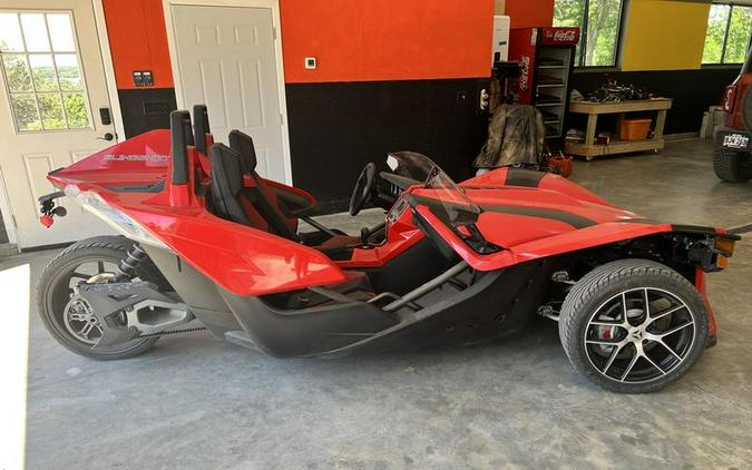 2016 Polaris® Slingshot SL Red Pearl