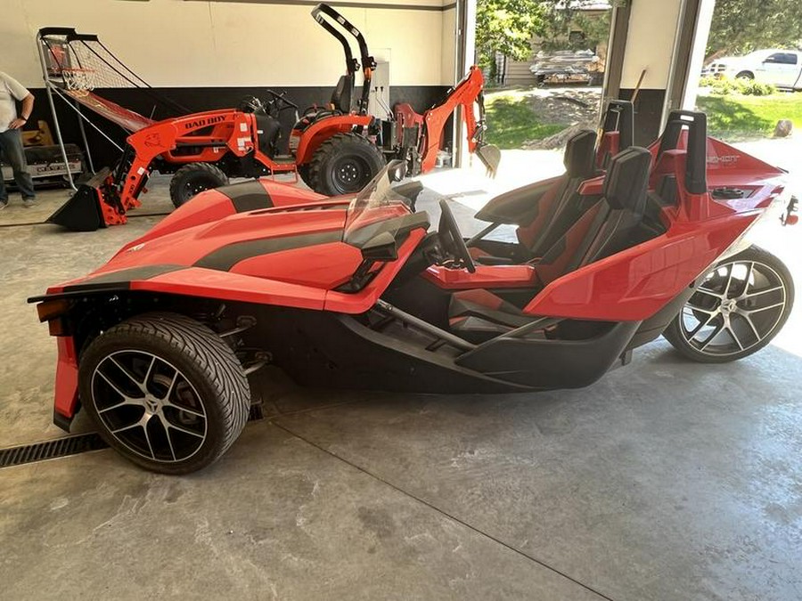 2016 Polaris® Slingshot SL Red Pearl