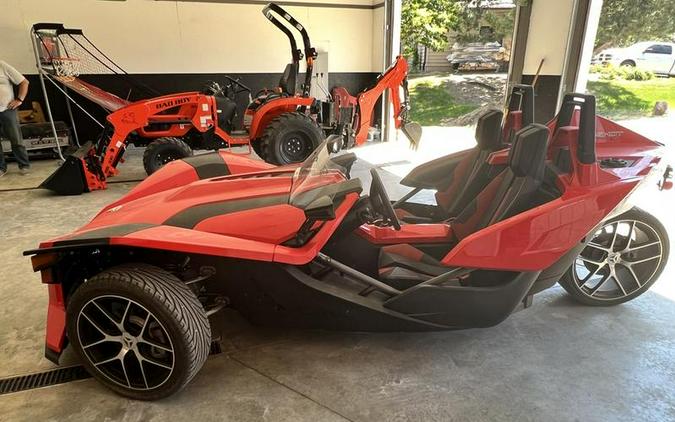 2016 Polaris® Slingshot SL Red Pearl