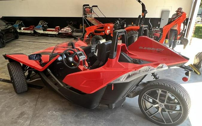 2016 Polaris® Slingshot SL Red Pearl