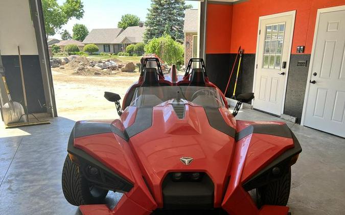 2016 Polaris® Slingshot SL Red Pearl