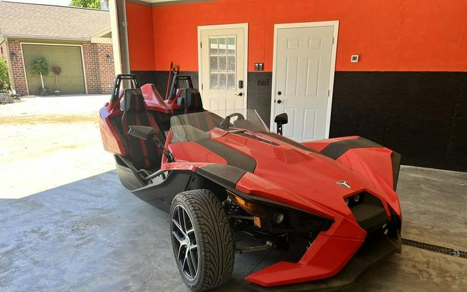 2016 Polaris® Slingshot SL Red Pearl