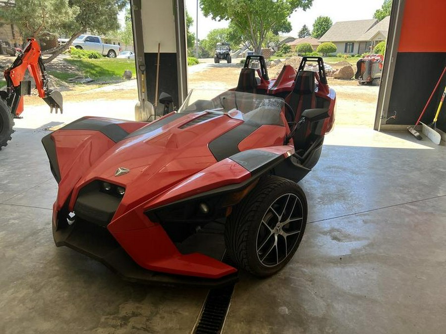 2016 Polaris® Slingshot SL Red Pearl