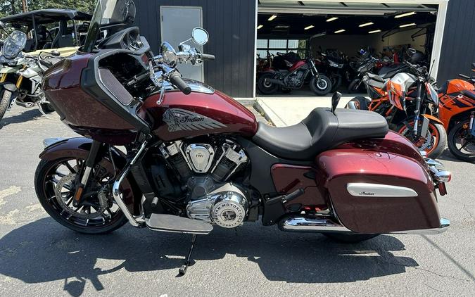 2023 Indian Motorcycle® Challenger® Limited Maroon Metallic