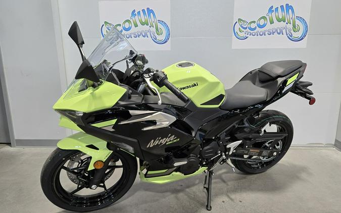 2026 Kawasaki Ninja® 500 SE ABS