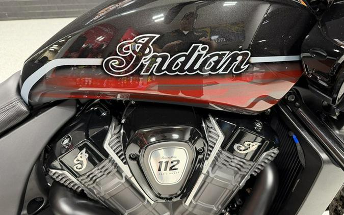 2026 Indian Challenger Dark Horse Signature Series Abyss Metallic / Red Allert