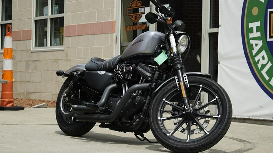 2018 Harley-Davidson® XL883N - Sportster® Iron 883™