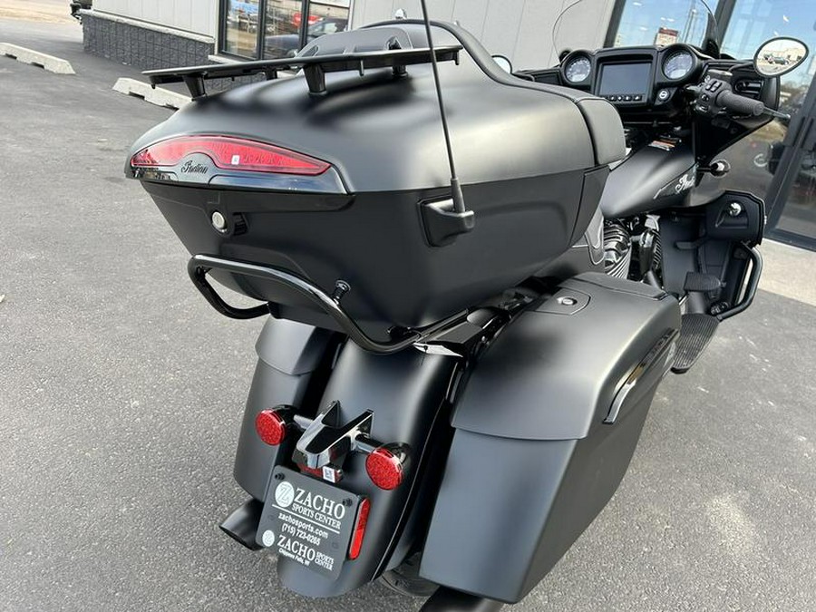 2024 Indian Motorcycle® Roadmaster® Dark Horse® w/Powerband Audio Package Black Smoke