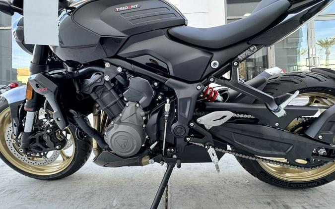 2026 Triumph Trident 800 Jet black