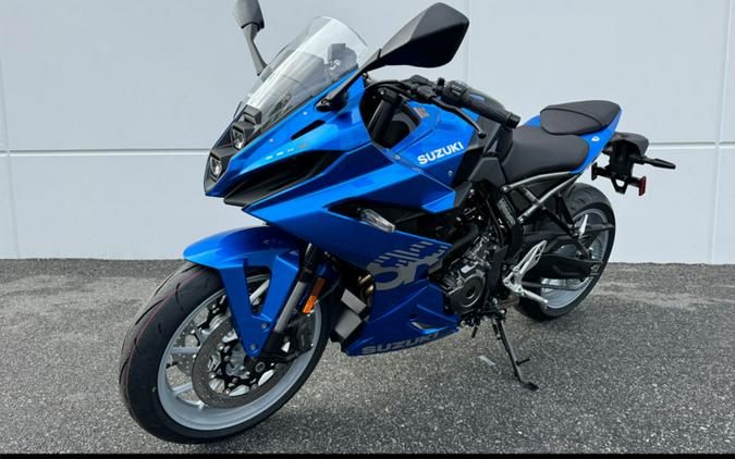 2024 Suzuki GSX 8R