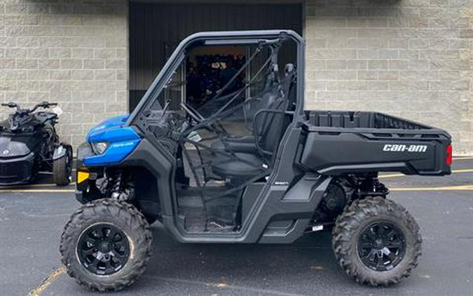 2023 Can-Am Defender DPS HD10