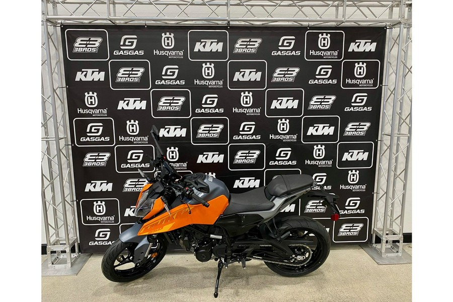 2024 KTM Duke 250