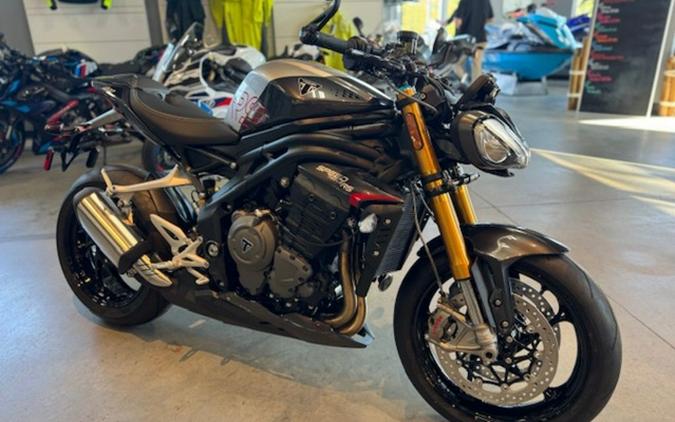 2025 Triumph Speed Triple 1200 RS