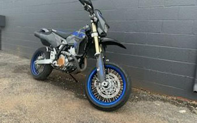 2020 Suzuki DR-Z400SMM0 Base