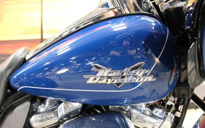 2023 Harley-Davidson® FLTRT - Road Glide® 3