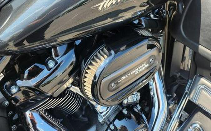 2017 Harley-Davidson® FLHXSE - CVO™ Street Glide®