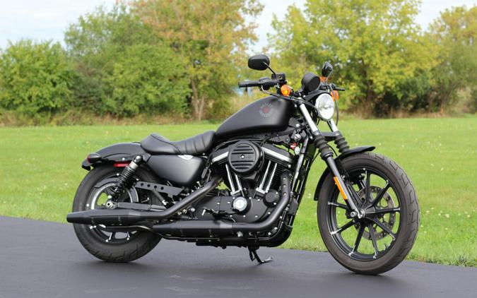 2022 Harley-Davidson Iron 883 Review [Air-Cooled Sportster]