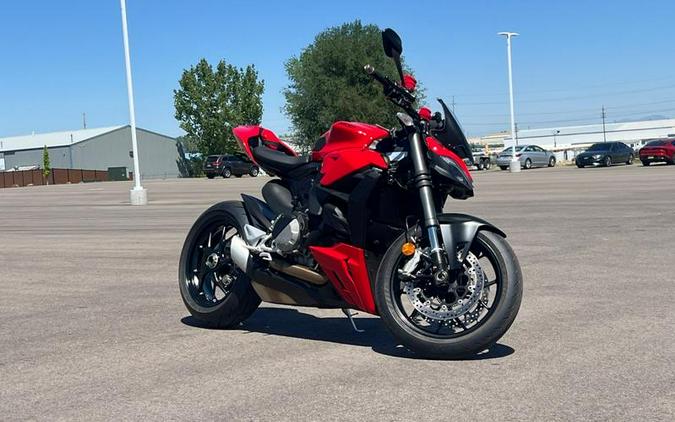 2022 Ducati Streetfighter V2