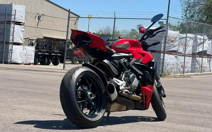 2022 Ducati Streetfighter V2