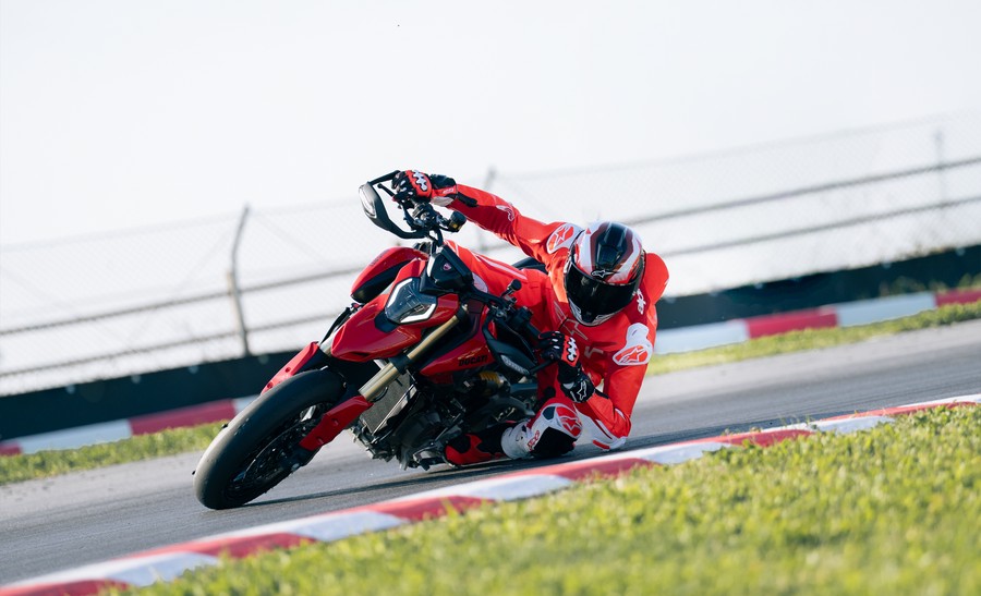 2026 Ducati Hypermotard V2
