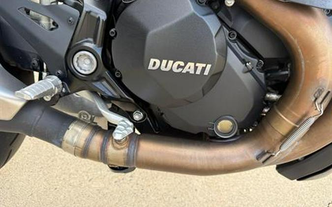 2016 Ducati Monster 1200 R