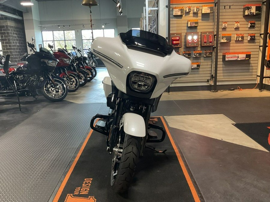 2025 Harley-Davidson FLHX - Street Glide