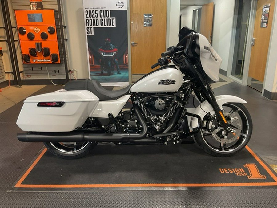 2025 Harley-Davidson FLHX - Street Glide