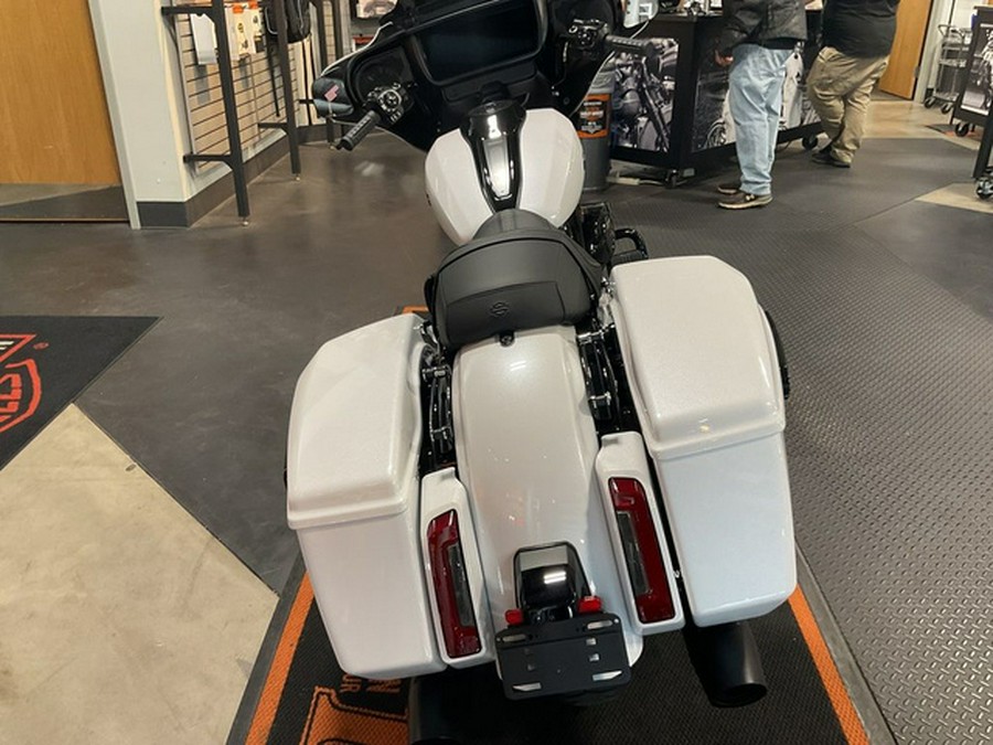 2025 Harley-Davidson FLHX - Street Glide